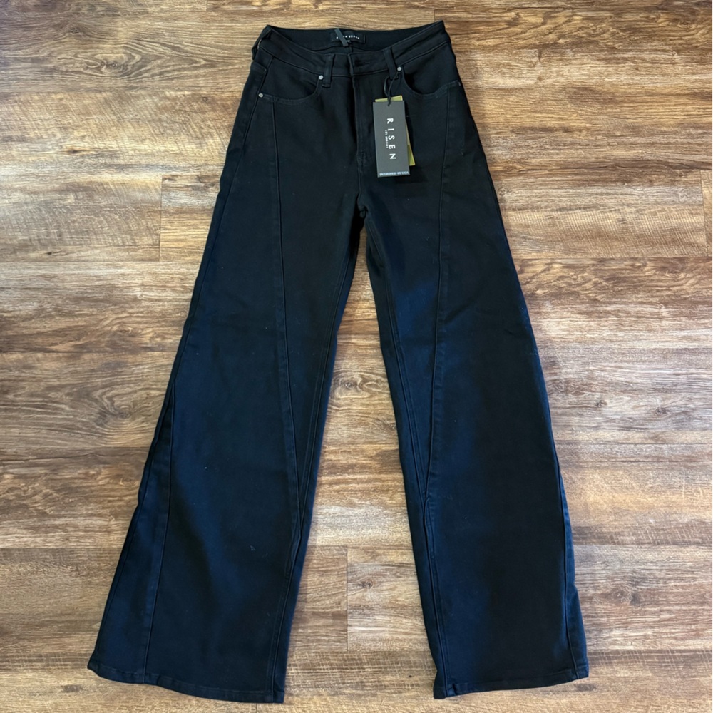 NWT 5 / 27 Women’s Risen High Rise Wide Leg Jean in Black